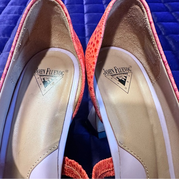 Fluevog Big Presence Earhart Asymmetrical D'Orsay Pump in Papaya/Lilac ๐งก๐ - Picture 5 of 13